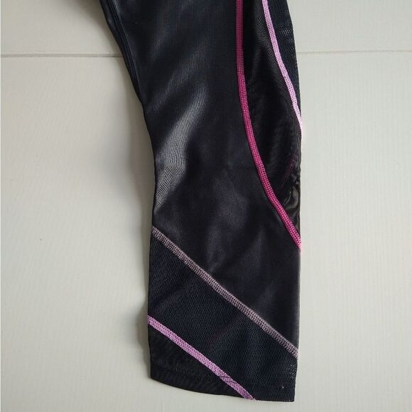 Urban Savage Leggings - Picture 10 of 15